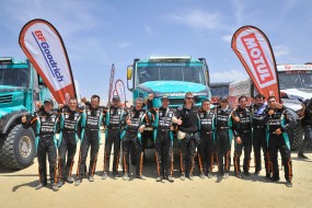 spn Dakar 2019. Tet msto a tyi vozy IVECO v prvn destce