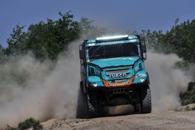 Tým PETRONAS De Rooy IVECO měří síly v nejtěžším závodě světa, na Dakaru 2020
