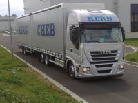 Tandemov souprava IVECO STRALIS - low deck 120 cbm se zvedac stechou a prjezdnou nakldac plochou